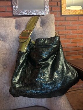Be & D Metallic Hobo with Olive Studded Strap 🤩🤩